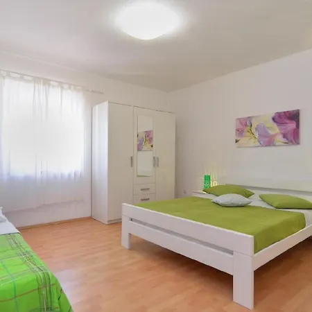 Fuer 6 Personen Ca 75 Qm In Premantura, Istrien Istrische Riviera Holiday home *